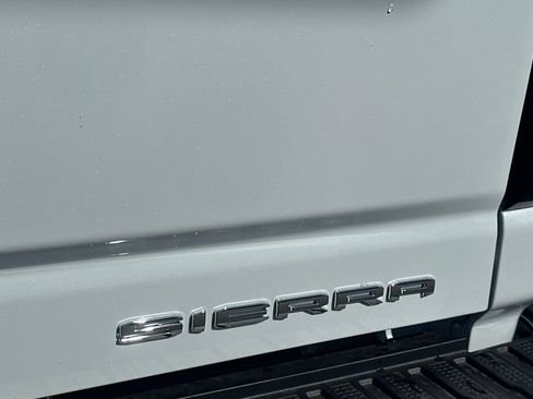 New 2026 GMC Sierra 3500 Denali AWD/4WD image 32