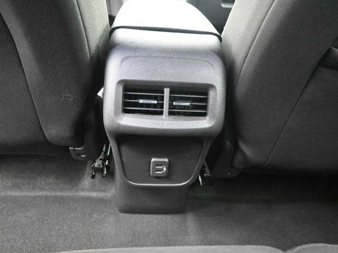 Used 2024 Chevrolet Equinox LT image 22