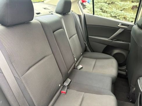 Used 2013 MAZDA MAZDA3 i Touring FWD image 25