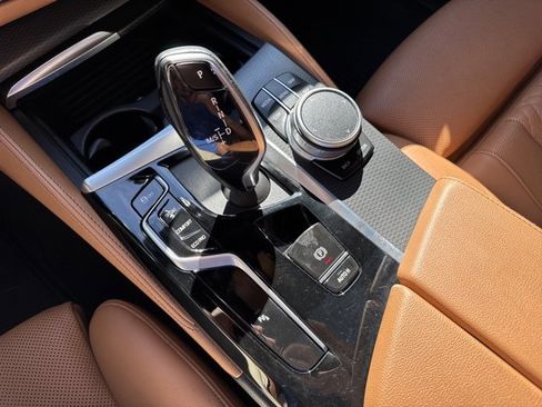 Certified 2022 BMW 540i xDrive w/ M Sport Package image 17