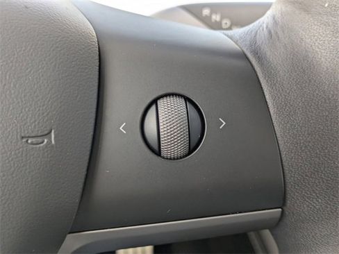 Used 2022 Tesla Model 3 Performance image 27