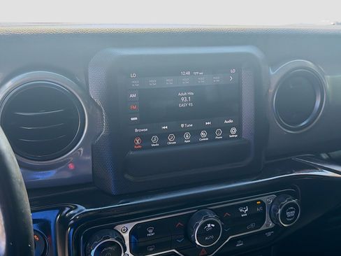 Used 2021 Jeep Wrangler Unlimited Sport image 12