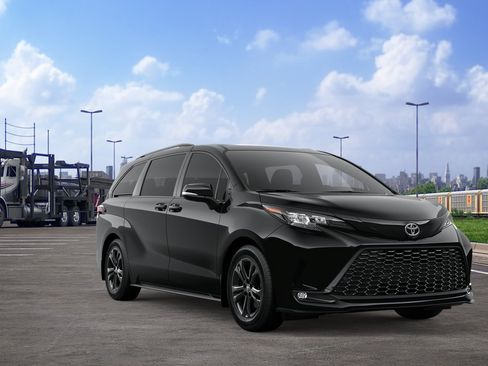 New 2026 Toyota Sienna XSE AWD/4WD image 15