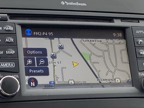 Used 2020 Nissan Frontier PRO-4X w/ Pro-4x Utility Package image 28