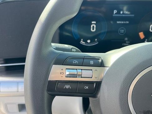 Certified 2025 Hyundai Kona SE AWD/4WD image 22