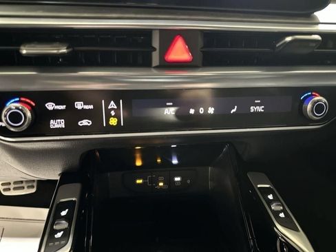 New 2026 Kia Sorento SX Prestige AWD/4WD image 17