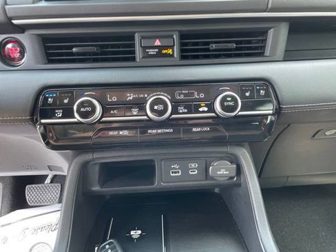 Used 2023 Honda Pilot Elite image 16