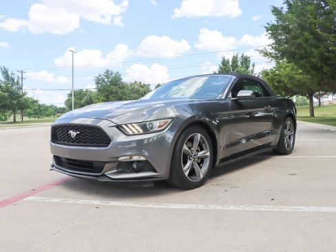 Used 2015 Ford Mustang Convertible w/ Equipment Group 051A RWD image 11