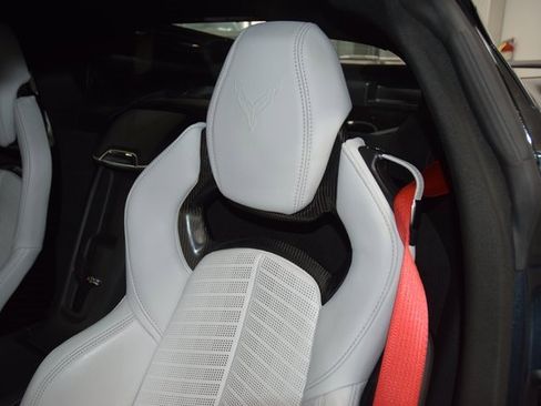 Used 2020 Chevrolet Corvette Stingray Preferred Cpe w/ 2LT Preferred Equipment Group image 39