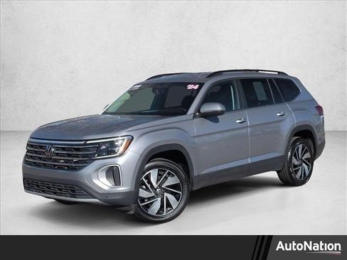 Used 2024 Volkswagen Atlas SE image 1