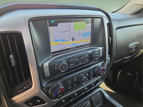 Used 2018 GMC Sierra 1500 SLT w/ SLT Premium Package AWD/4WD image 7