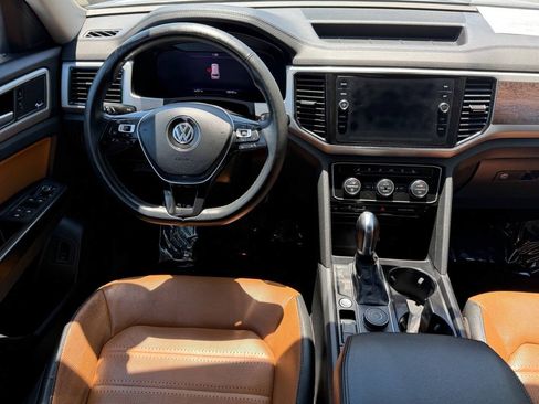 Used 2018 Volkswagen Atlas SEL Premium AWD/4WD image 6