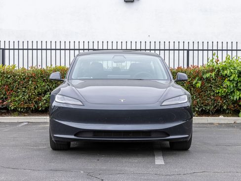 Used 2024 Tesla Model 3 Long Range image 10