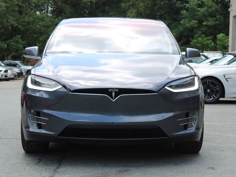 Used 2017 Tesla Model X 75D AWD/4WD image 2