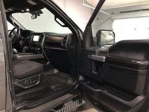 Used 2017 Ford F150 XLT w/ Equipment Group 302A Luxury image 12