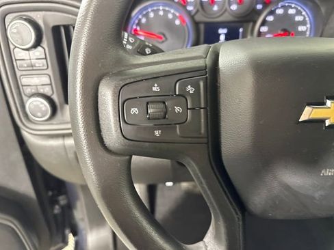 Used 2023 Chevrolet Silverado 1500 Custom image 15