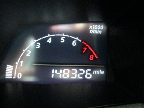 Used 2014 MAZDA MAZDA3 i Touring w/ Technology Package FWD image 23