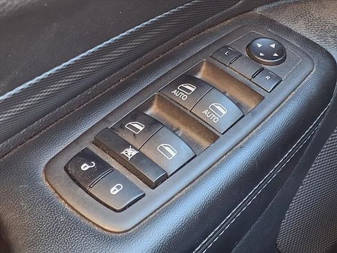 Used 2022 Dodge Durango GT image 11