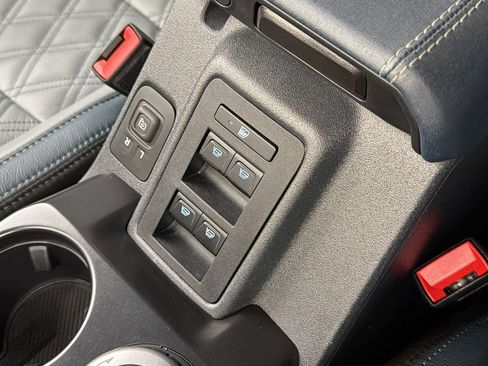 Used 2025 Ford Bronco Heritage Edition image 25