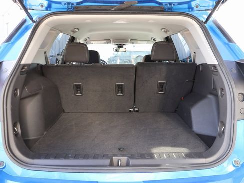 Used 2024 GMC Terrain SLE image 14