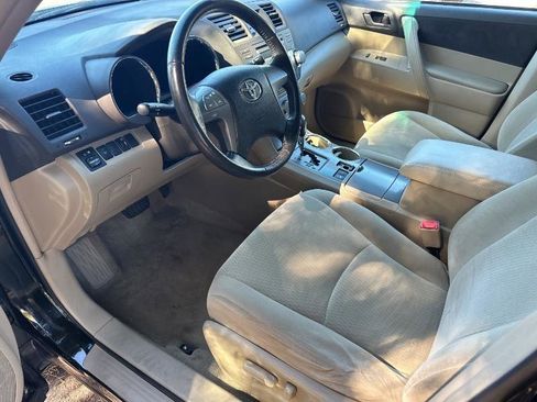 Used 2010 Toyota Highlander 4WD image 11