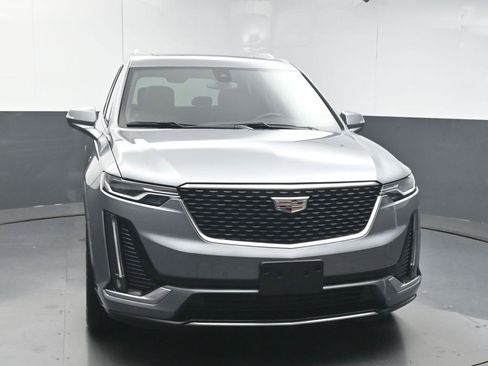Used 2024 Cadillac XT6 Premium Luxury image 3