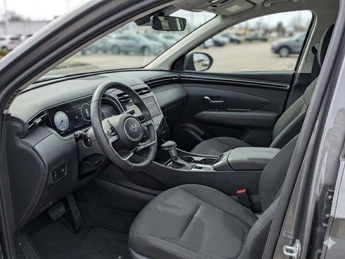 Used 2025 Hyundai Tucson SEL image 2