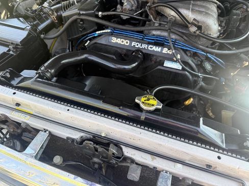 Used 2000 Toyota 4Runner SR5 image 50