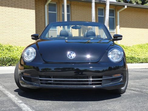 Used 2014 Volkswagen Beetle 2.5 FWD image 14