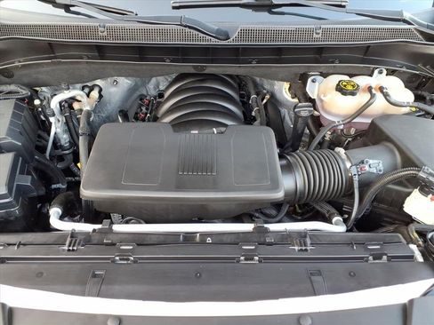 Used 2024 Chevrolet Tahoe Z71 w/ Luxury Package image 34