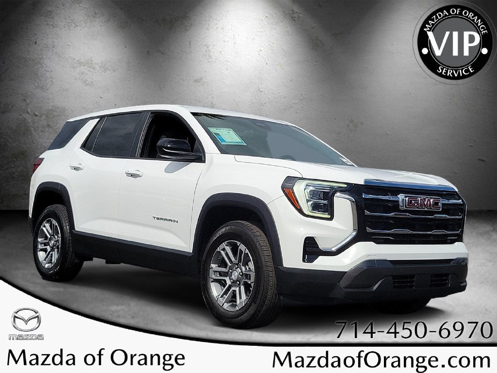 Used 2025 GMC Terrain Elevation AWD/4WD image 1