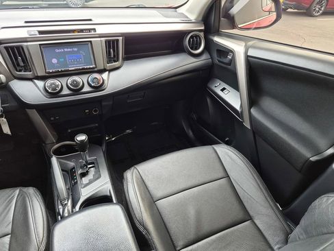 Used 2017 Toyota RAV4 LE w/ Carpet Mat Package image 17