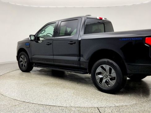 Used 2025 Ford F150 Lightning Lariat image 7