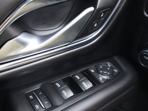 Used 2022 Chevrolet Tahoe High Country image 22