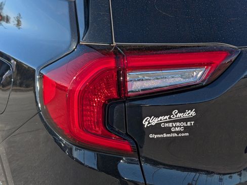 Used 2024 GMC Terrain Denali image 11