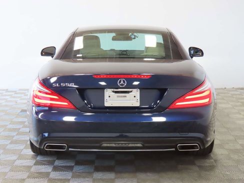Used 2013 Mercedes-Benz SL 550 image 4