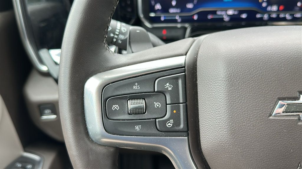 Used 2024 Chevrolet Silverado 1500 RST AWD/4WD image 18