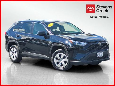 Certified 2025 Toyota RAV4 LE AWD/4WD image 1
