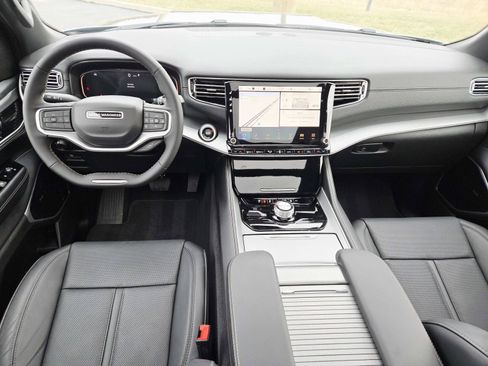 New 2026 Jeep Grand Wagoneer Limited w/ Premium Group II AWD/4WD image 11