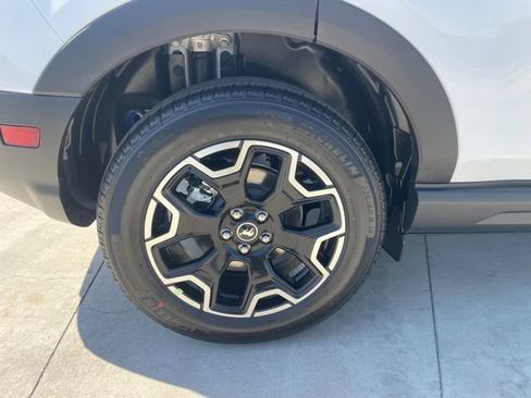 New 2026 Ford Bronco Sport Outer Banks w/ Outer Banks Tech Package+ AWD/4WD image 32