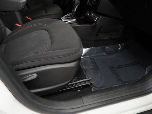 Used 2022 Jeep Renegade Altitude w/ Convenience Group image 45