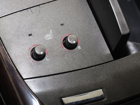 Used 2011 Toyota Avalon FWD image 8