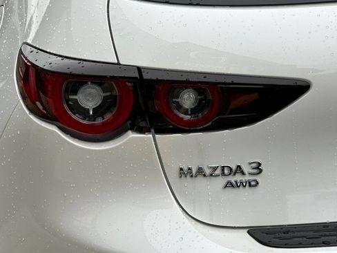 New 2026 MAZDA MAZDA3 Hatchback w/Premium Plus Pkg AWD/4WD image 25