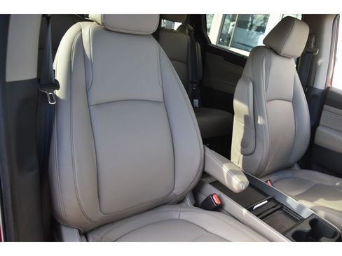 Used 2024 Honda Odyssey Touring image 30
