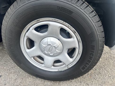 Used 2008 Ford Escape XLS image 8