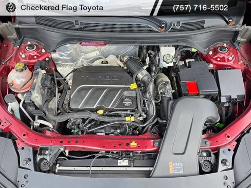 Used 2024 Chevrolet Trax RS w/ Sunroof Package FWD image 15