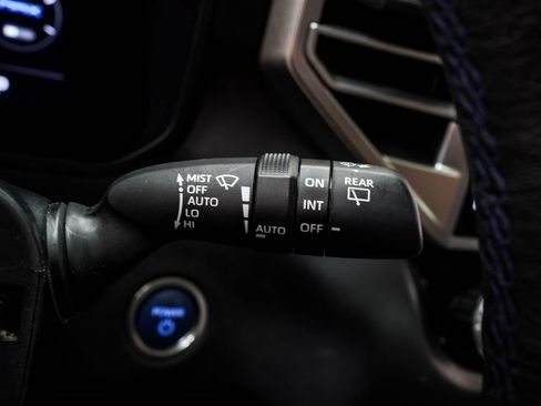 Used 2024 Toyota Sequoia Platinum AWD/4WD image 38