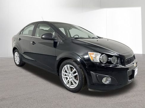 Used 2012 Chevrolet Sonic LT image 3