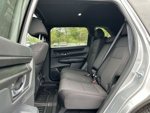 Used 2025 Honda CR-V Sport image 11