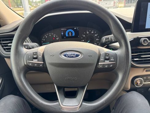 Used 2020 Ford Escape SE AWD/4WD image 16